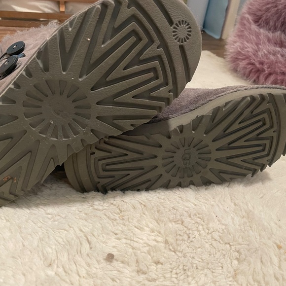 Women's Bailey Button Triplet II Boot - Gray Size 6 - Picture 3 of 5